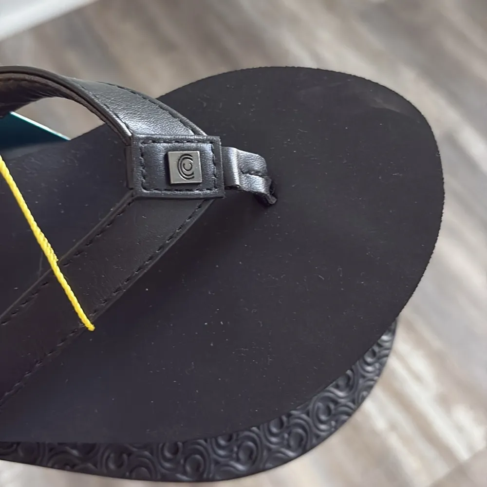 Cobian Skinny Bounce Black Flip Flops NWT size 8 - Image 6