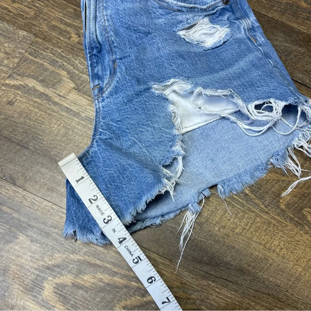 American Eagle Highest Rise 90s Boyfriend Short Distressed Ripped Womens Size 6 - Image 6