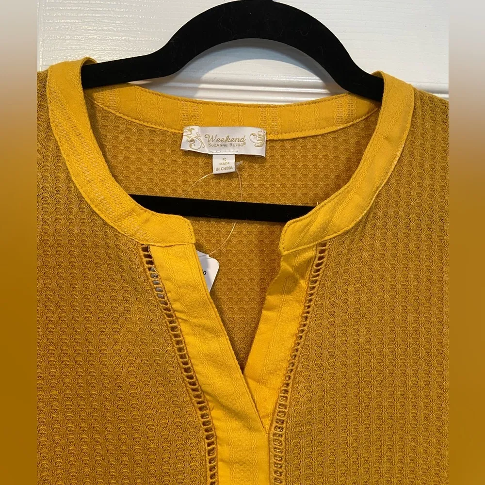 NWT Suzanne Betro Size S Mustard Waffle Knit Knotch Neck Empire Waist Tunic - Image 4
