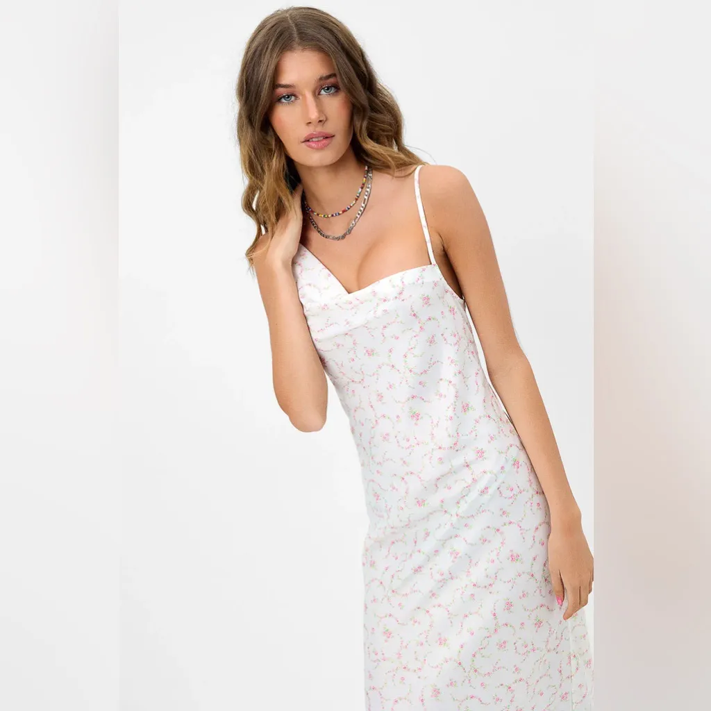 NWT Frankie’s Bikinis Cara Satin Maxi Dress Day Lily Floral Medium - Image 5