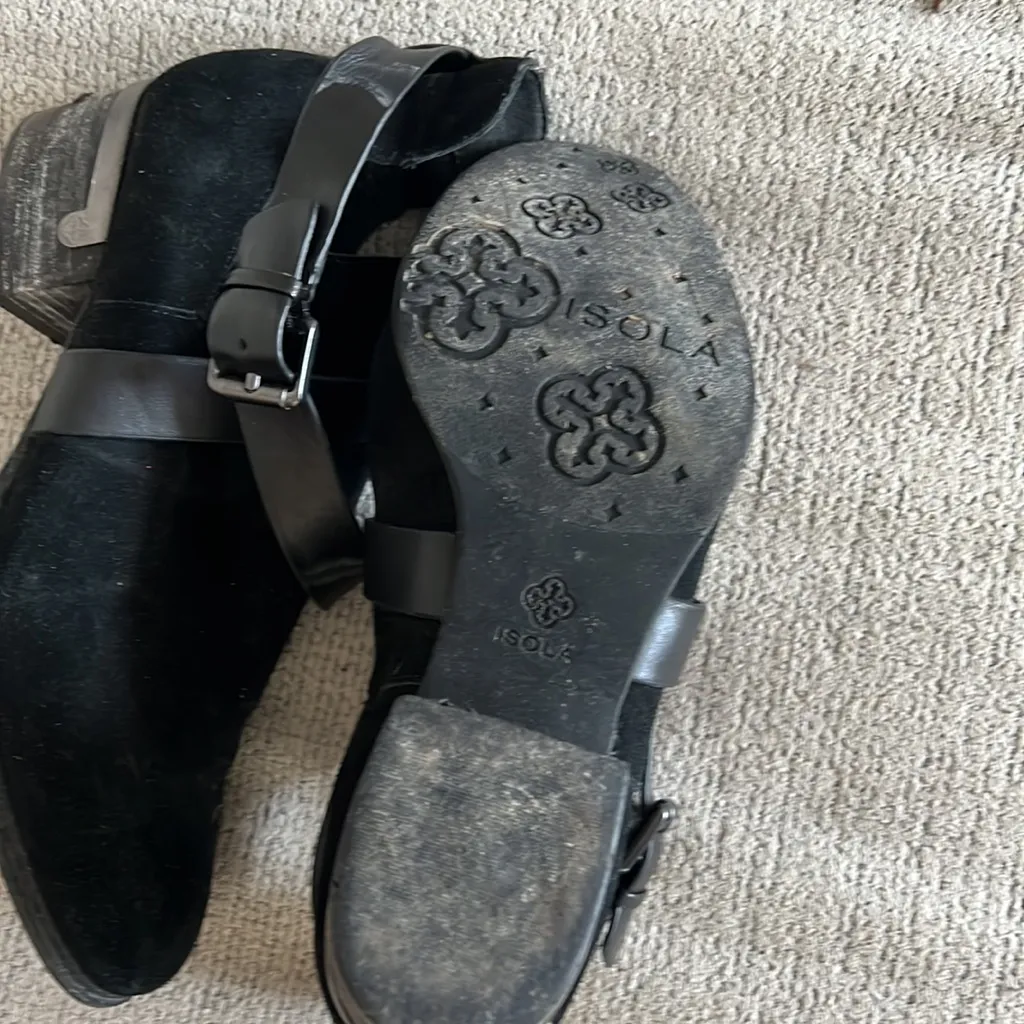 Isola brand bootie 🖤 - Image 3