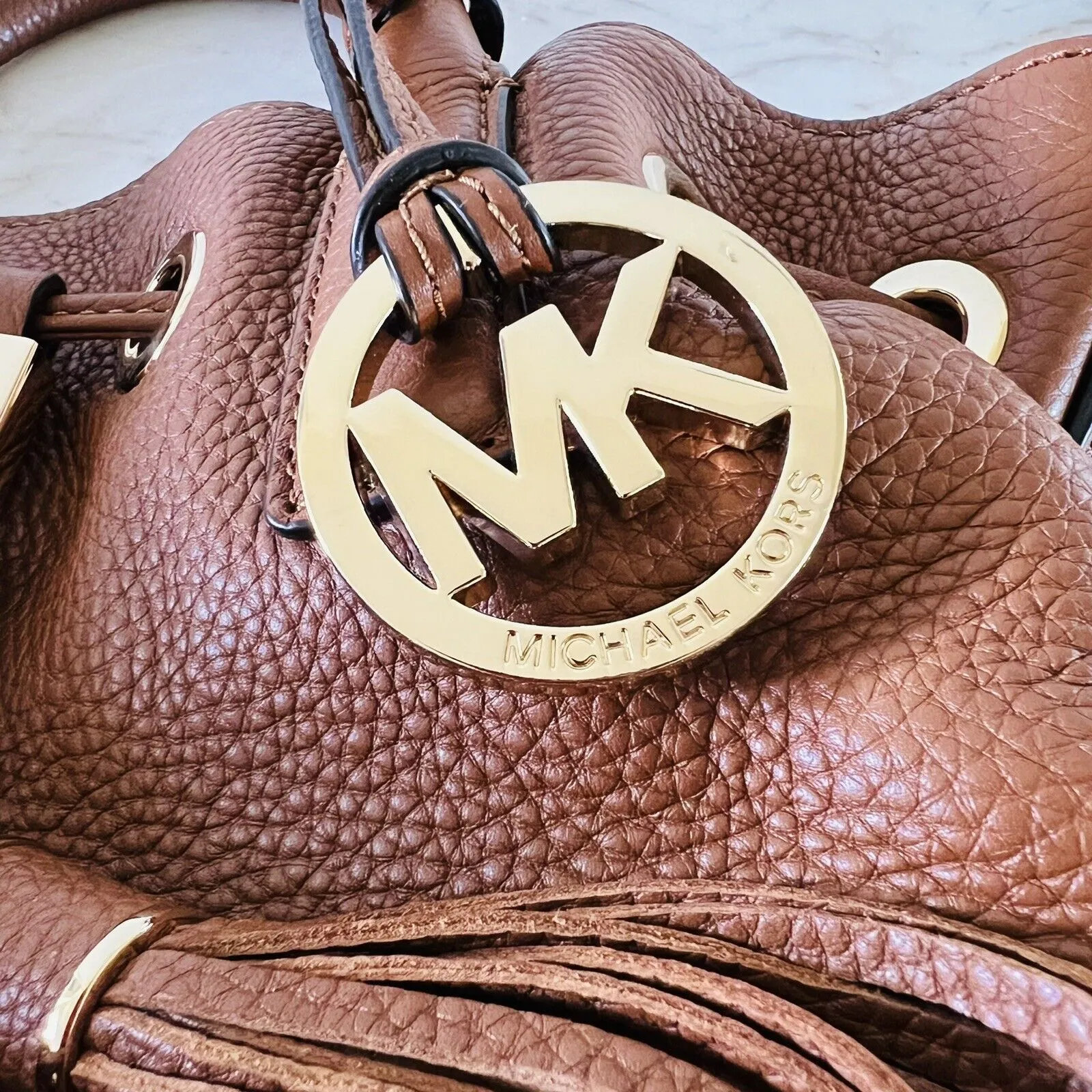 MICHAEL KORS Camden Luggage Brown Leather Medium Drawstring Satchel Shoulder Bag - Image 4
