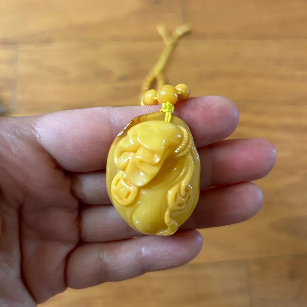 New necklace with jewelry box bought from China - Image 3