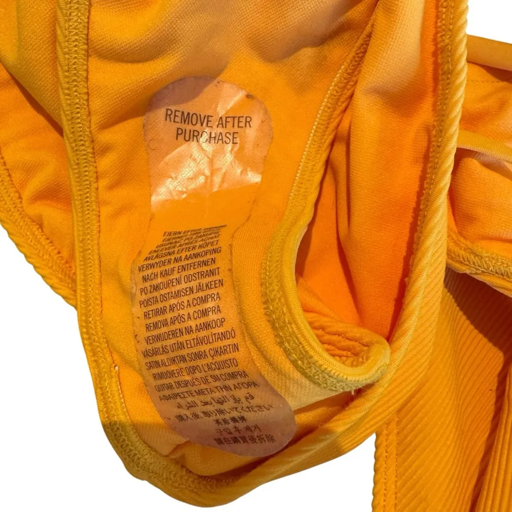 Abercrombie & Fitch - NWT Yellow Plunge High Leg Cheeky Swimsuit Sz L - Image 6