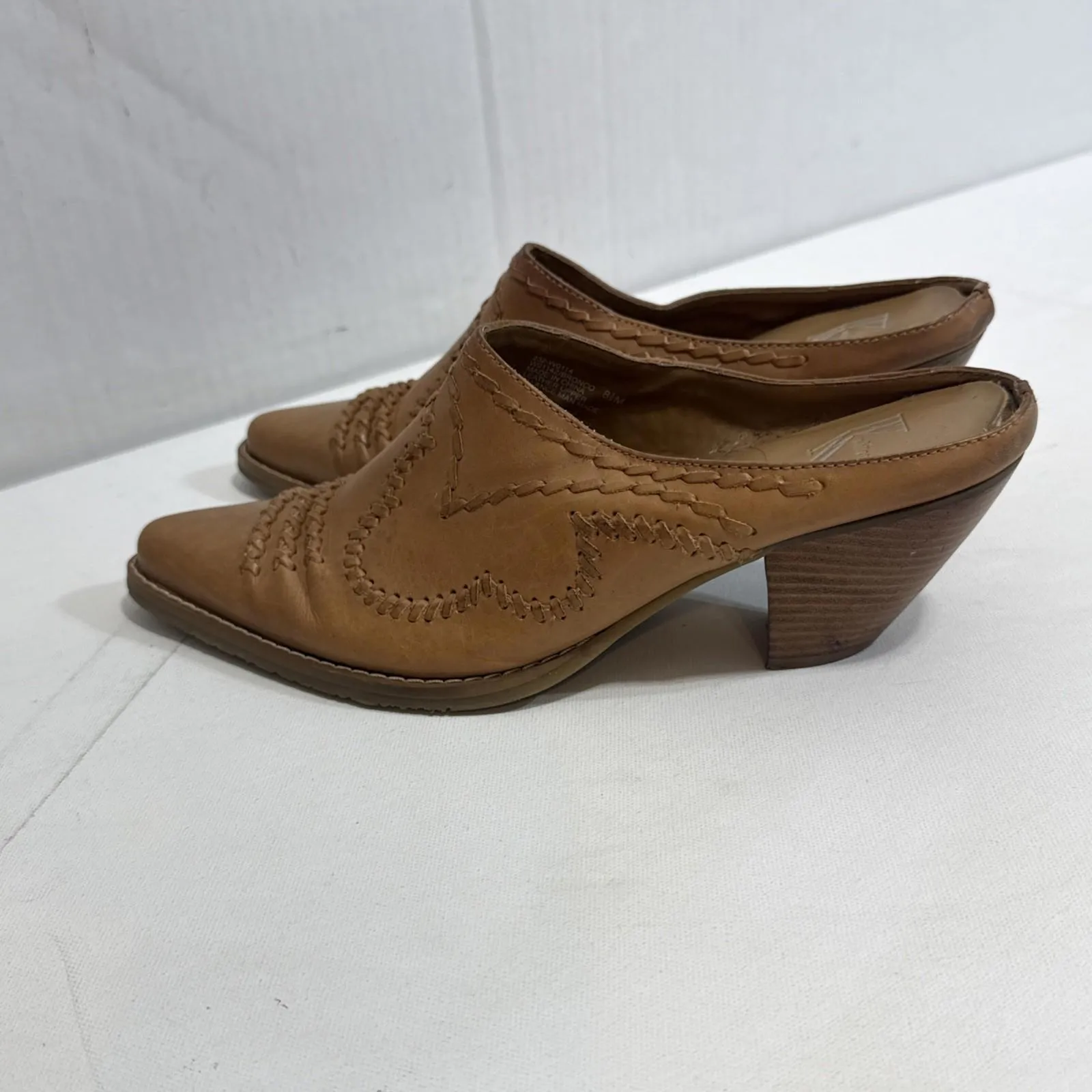 White Mountain Leather Mule Slide Western Shoe Booties Heels Women’s 8.5 - Image 4