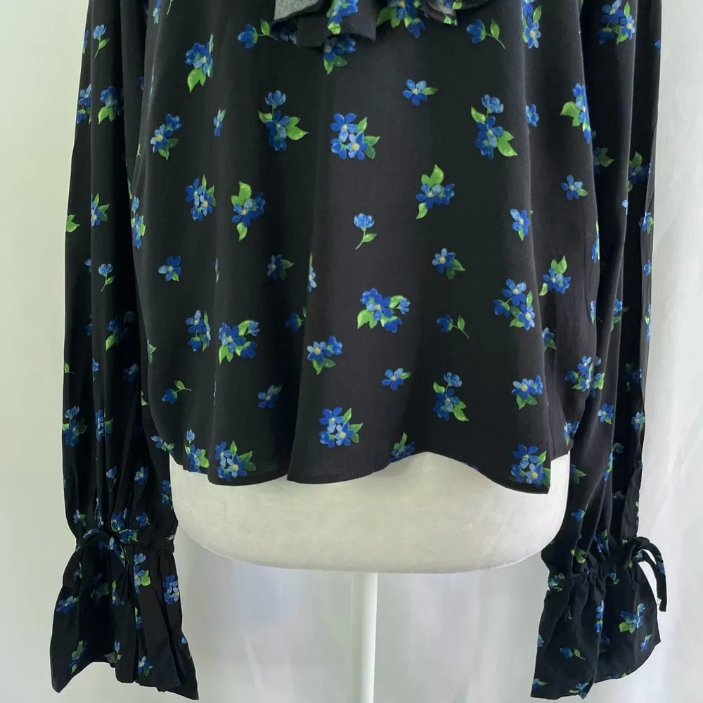 New  Floral Ruffle V-Neck Long Sleeve Blouse Black Blue Size Medium - Image 13