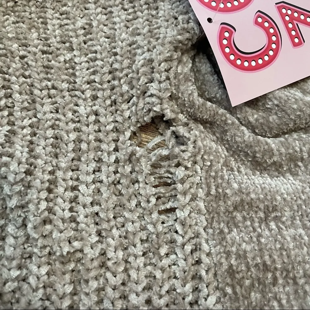 NWT Pink Republic Taupe Sweater Size Large - Image 4