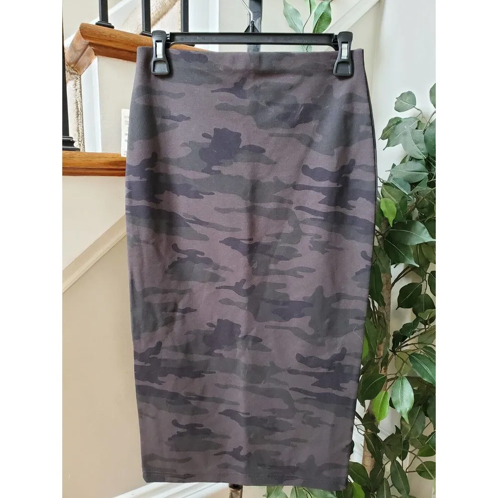 Sanctuary Women's Gray Camouflage Rayon Comfort Waist Pencil & Straight Skirt XS - Image 5