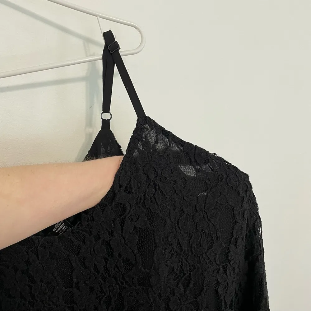 TORRID 2 Plus Size Lace Double Layer Tank Black Chiffon Sleeveless V-Neck Blouse - Image 7