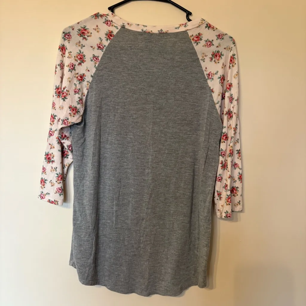 Judith March Gray Top with Pink Floral Sleeves - Image 5