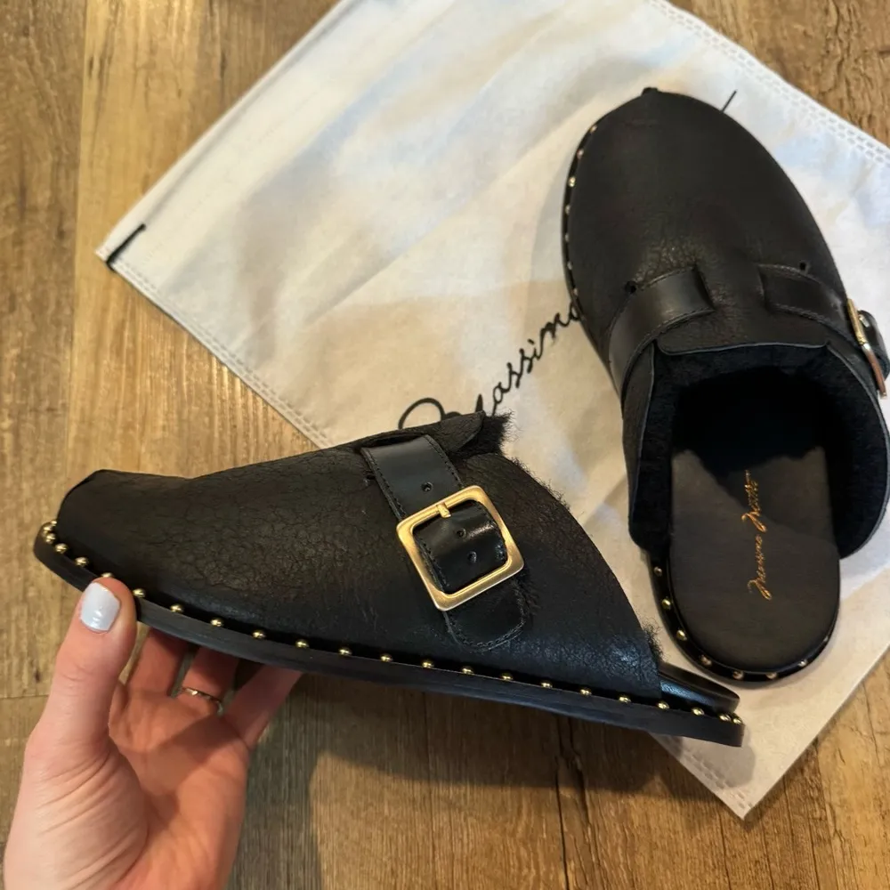 Massimo Matteo Alejandra Black Fuzzy Slip On Mule 6 - Image 5