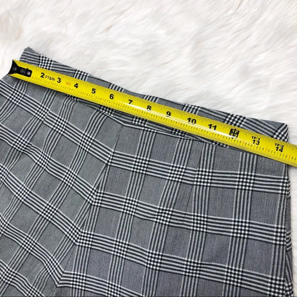 NWT Zara Plaid Skort Medium - Image 3