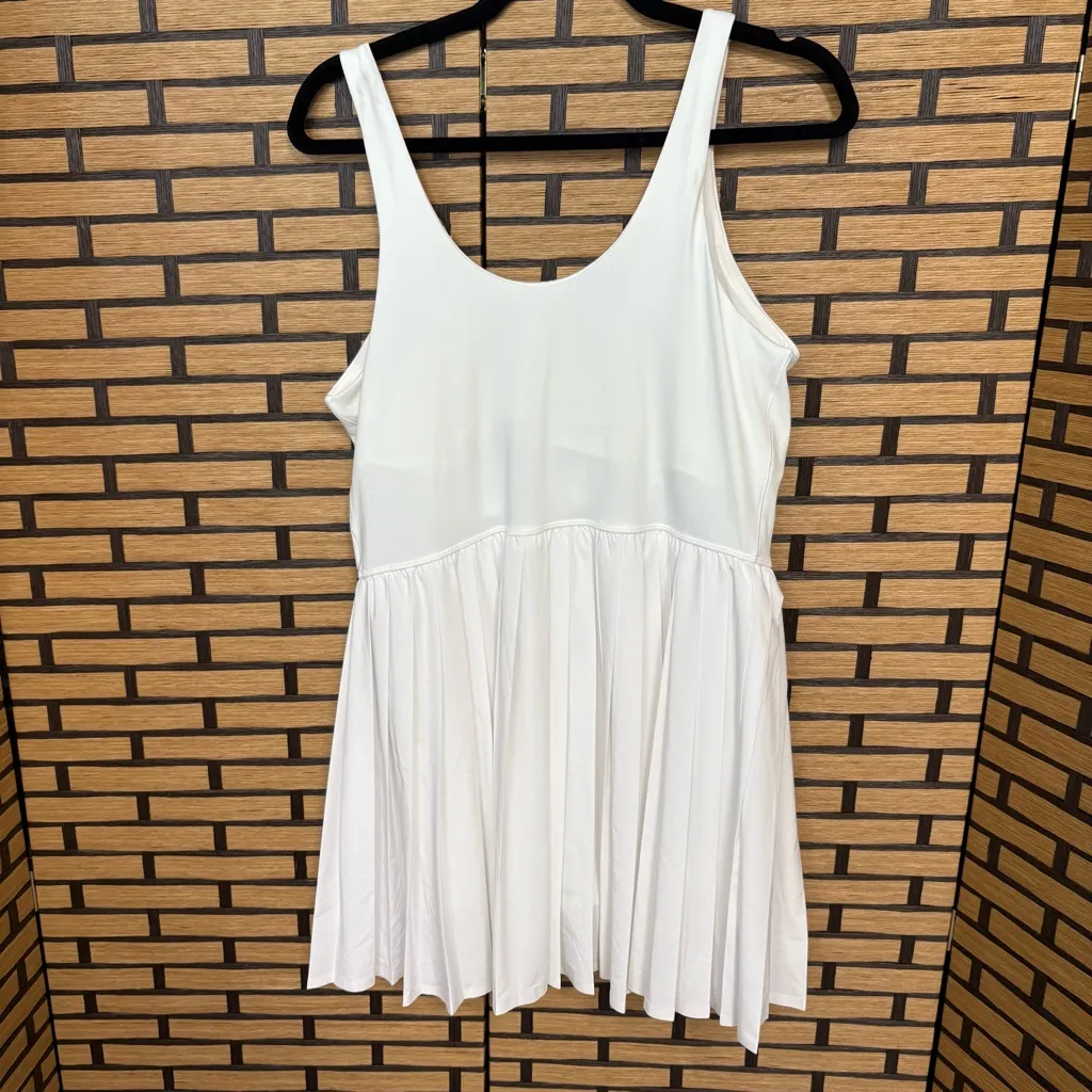 Offline By Aerie You Serve White Pleated Dress With Built In‎ Shorts Size XL - Image 2