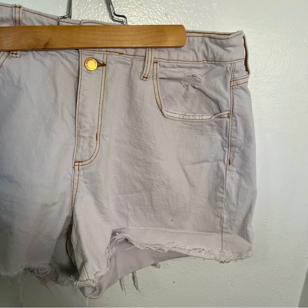 Universal Thread High-Rise Vintage Midi Jean Shorts - Image 4