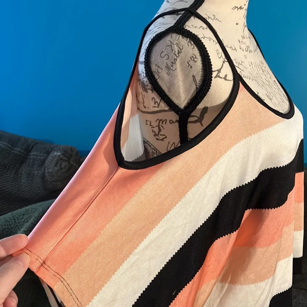 🎉4 for $20 My Gabby Cold Shoulder Crop Top, Large Pink - Image 3