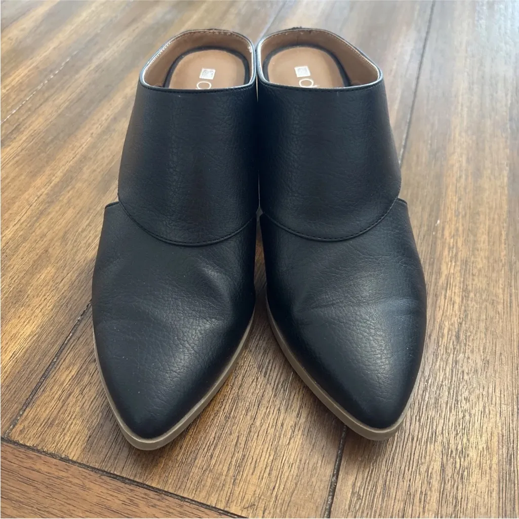 Dolcetta Women’s Black Pointy Toe Slip On Bootie Size 7.5 - Image 3