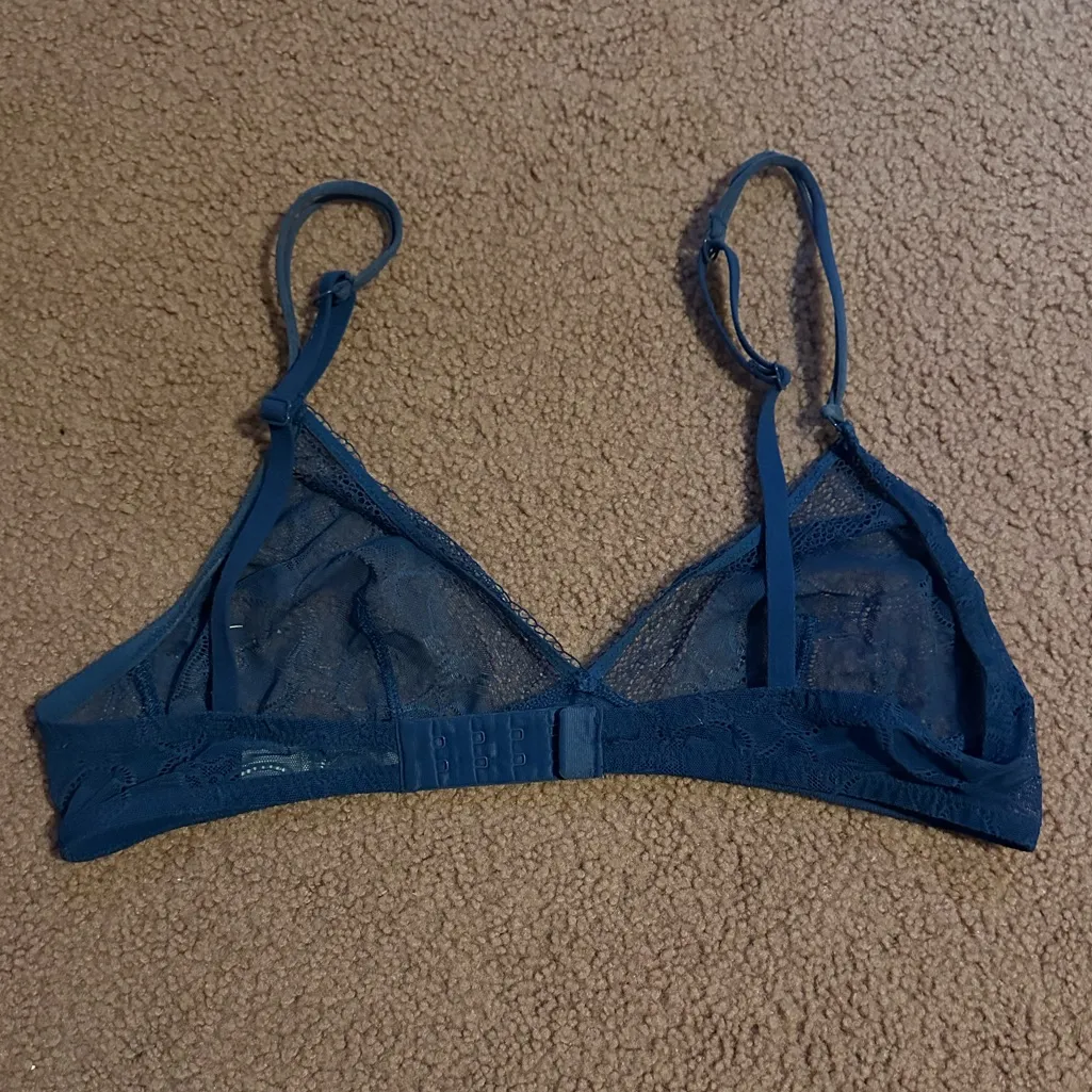 Lingerie by American Apparel Blue Lace Bralette Size 2 XS AA or A cup - Image 2