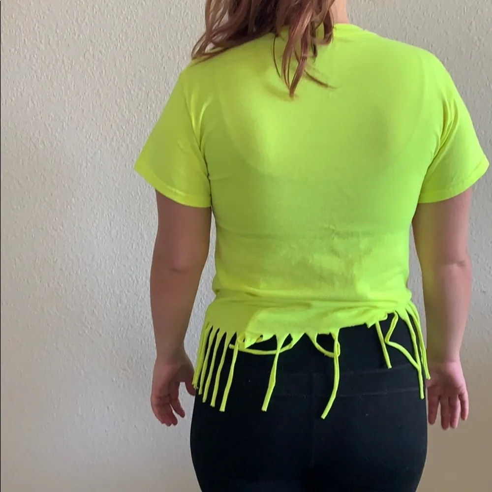 Neon yellow fringe t shirt - Image 5