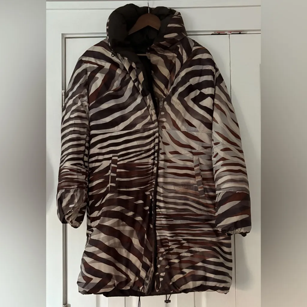 Elie Tahari  Black Reversible Puffer Jacket Size Small EUC - Image 3