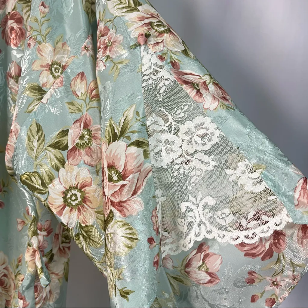 California Dynasty Vintage Satin Floral Lace Flowy Robe Sexy Feminine Green Size undefined - Image 3