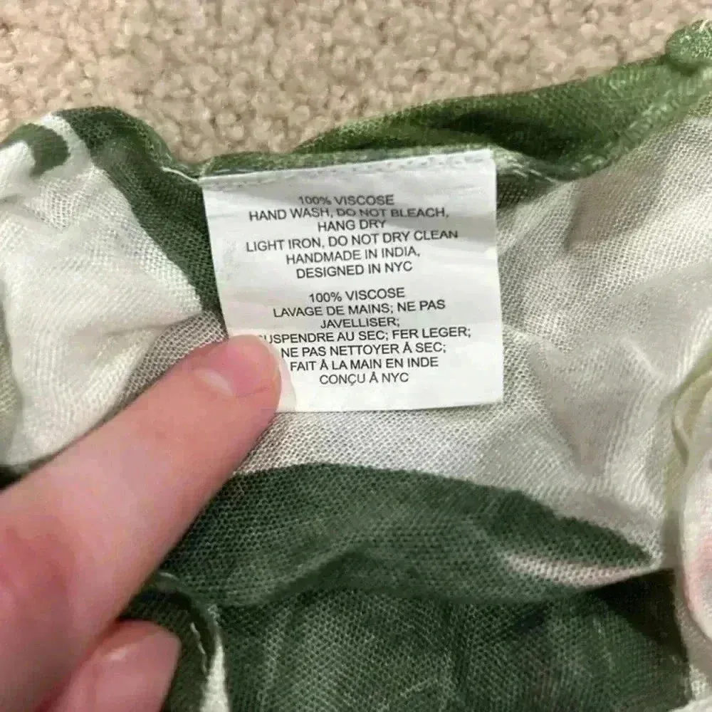 Virginia wolf rose and leaf multi wear wrap Green - Image 6