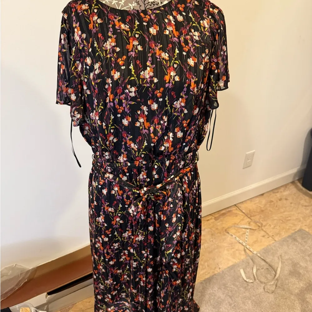 Black Shimmer Floral Midi Dress (Size 16) - Image 4