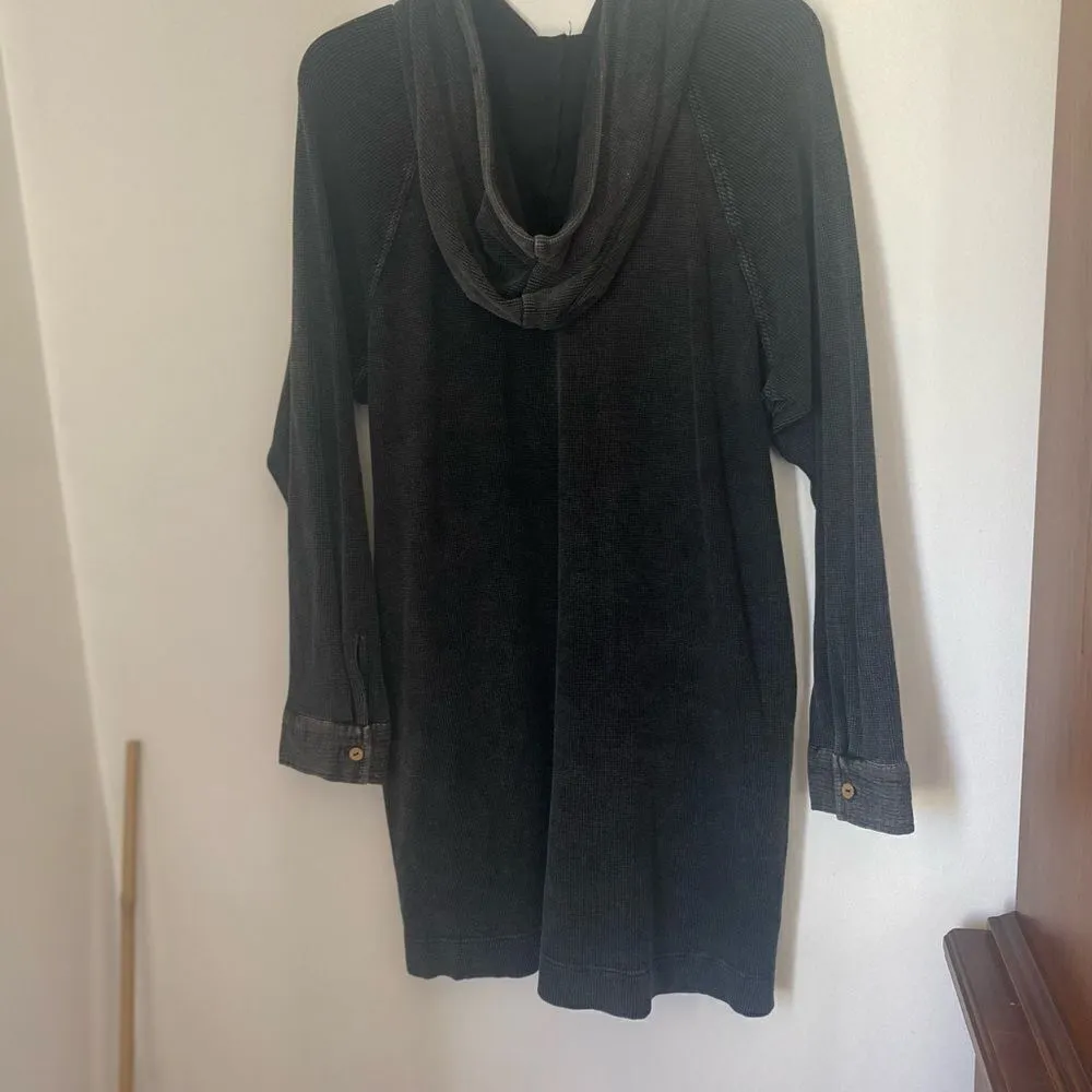 Doe & Rae thermal hooded dress with distressed detail and pockets - Image 9