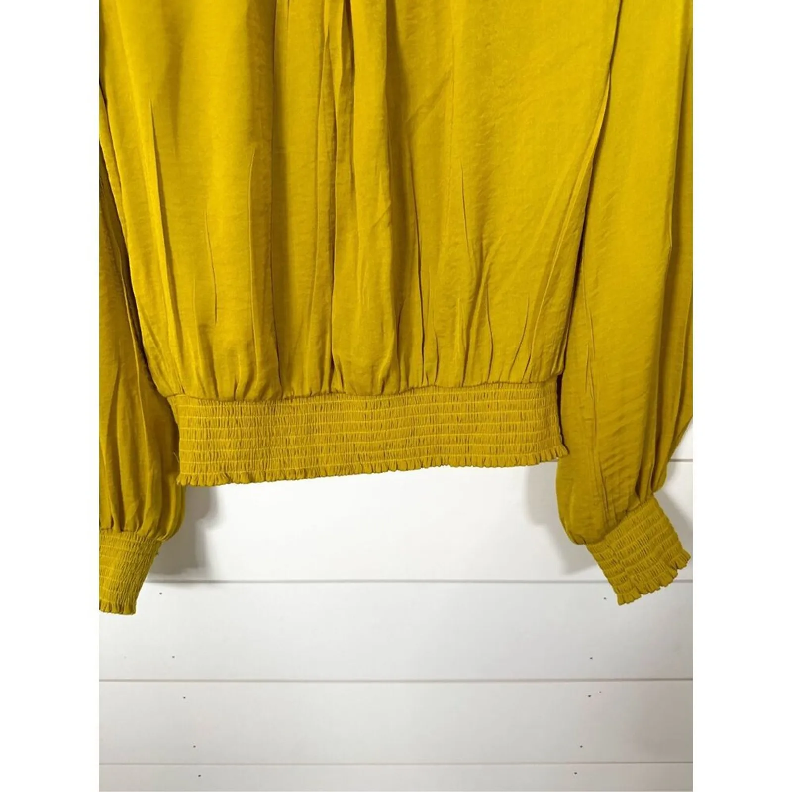 NEW Maison d'Amelie Women's Long Ruched Sleeves V - Image 12