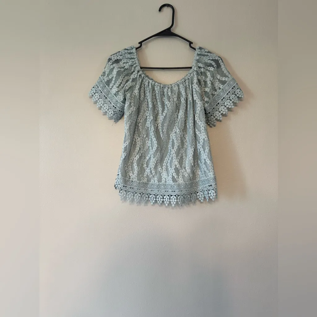 Buckle Light Blue Lace Off-Shoulder Top - Image 4