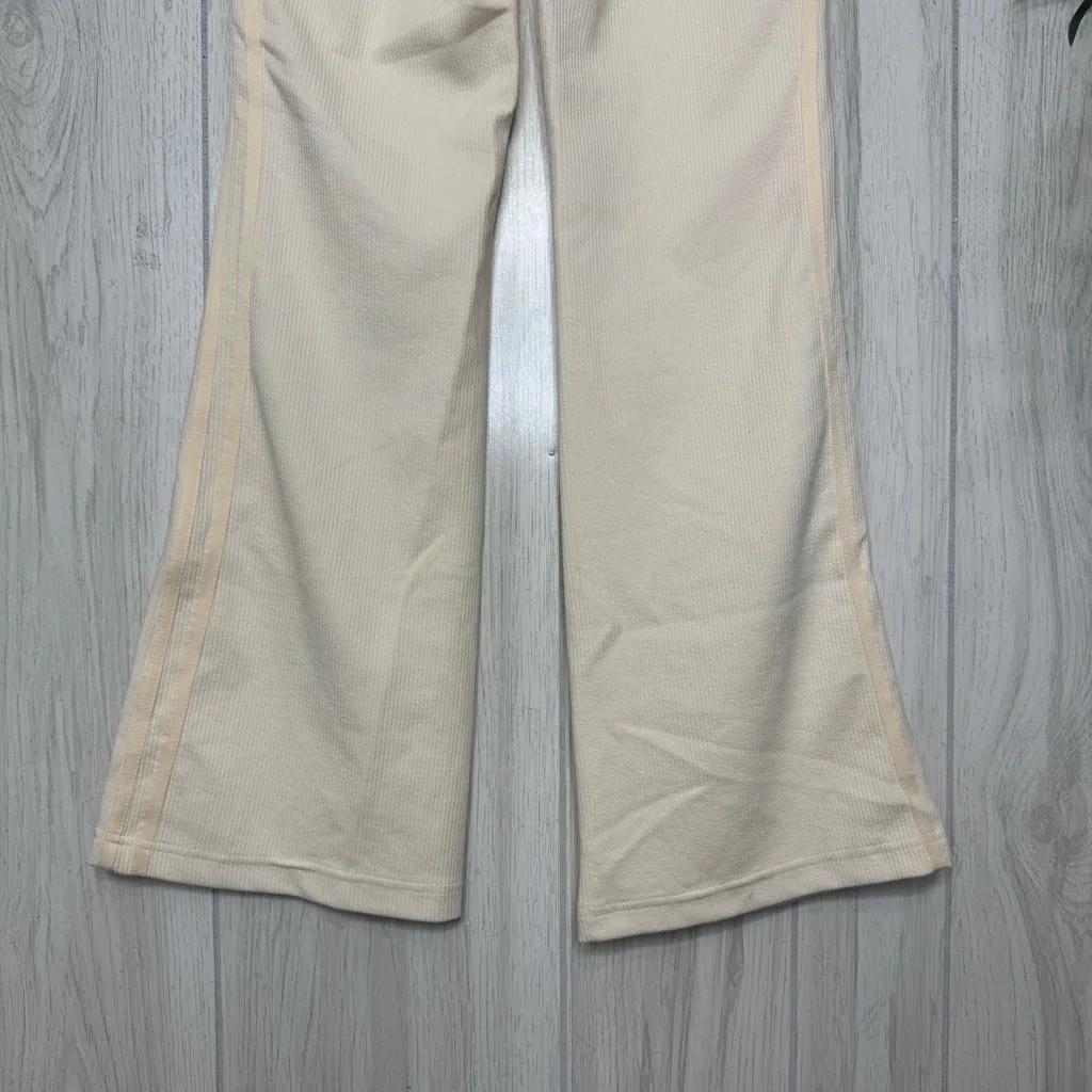 Adidas Originals Retro Luxury Ribbed Flare Pant Off White size S Small - Image 8