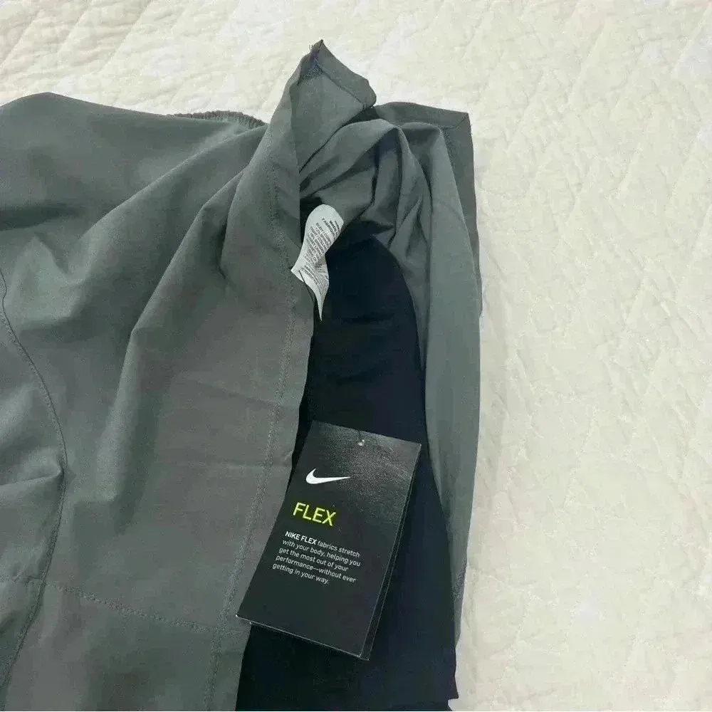 Nike  Women's Flex Essential 2-in-1 Shorts size XXL - Image 9