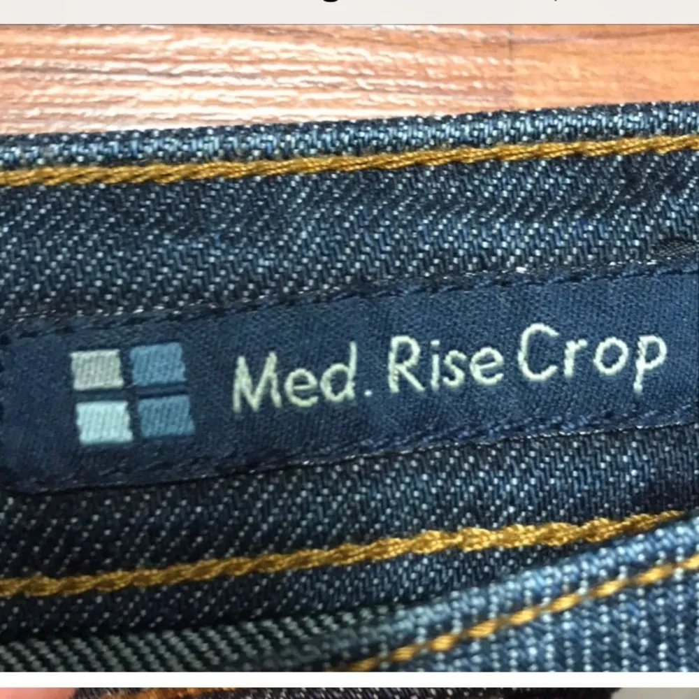 Salts Works Med Rise Dark Distressed crops, size 8 - Image 7