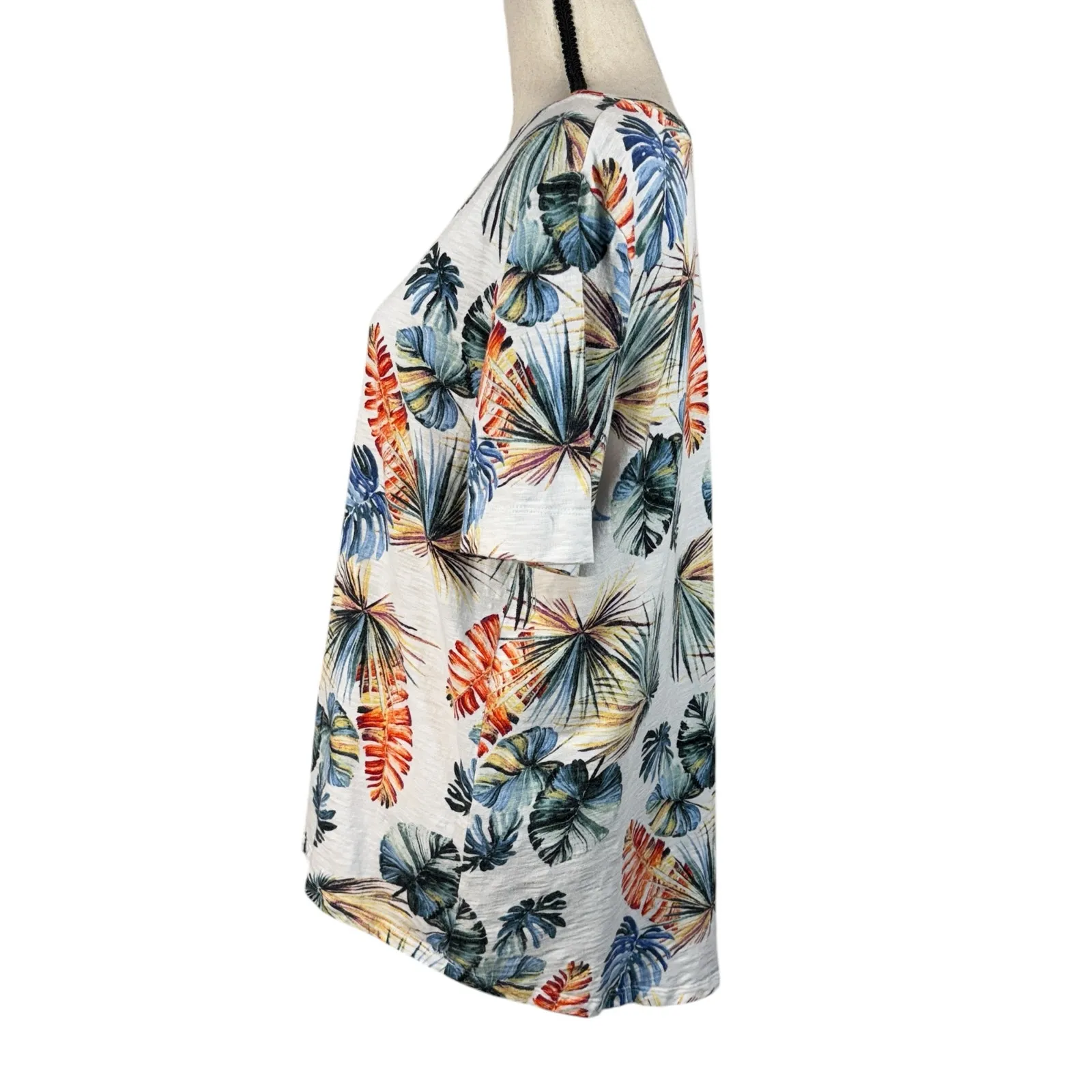 Chico’s SZ 2 (Large) T-Shirt Top Burnout Fabric Leaf Print Hi-Low Hem Stretch - Image 5