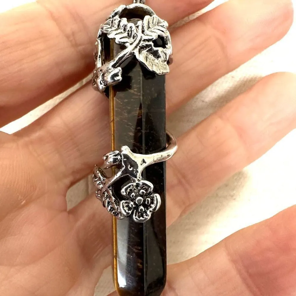 Tigers eye crystal point pendant necklace - Image 3