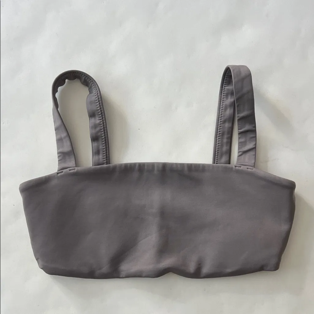 Vuori Evolve Square Neck Bra in Smoke Gray Size S - Image 2