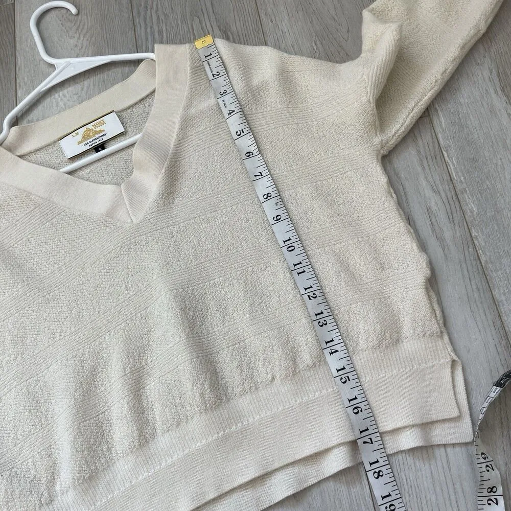 Le Mont St Michel 100% merino wool V Neck Crop Sweater Cream (s) quiet luxury - Image 6