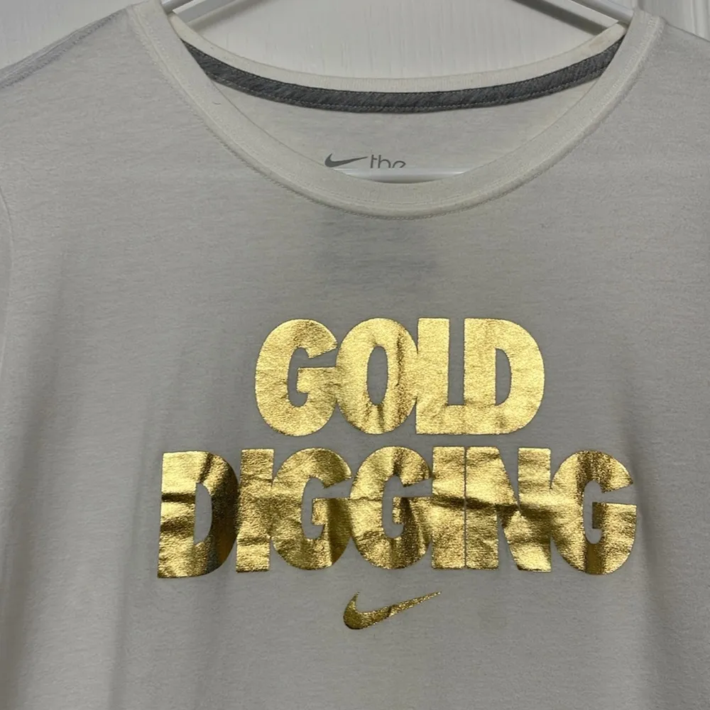 Women's Nike RARE Gold Digging 2012 Olympic Graphic Iconic Swoosh Shirt Size LRG - Image 5