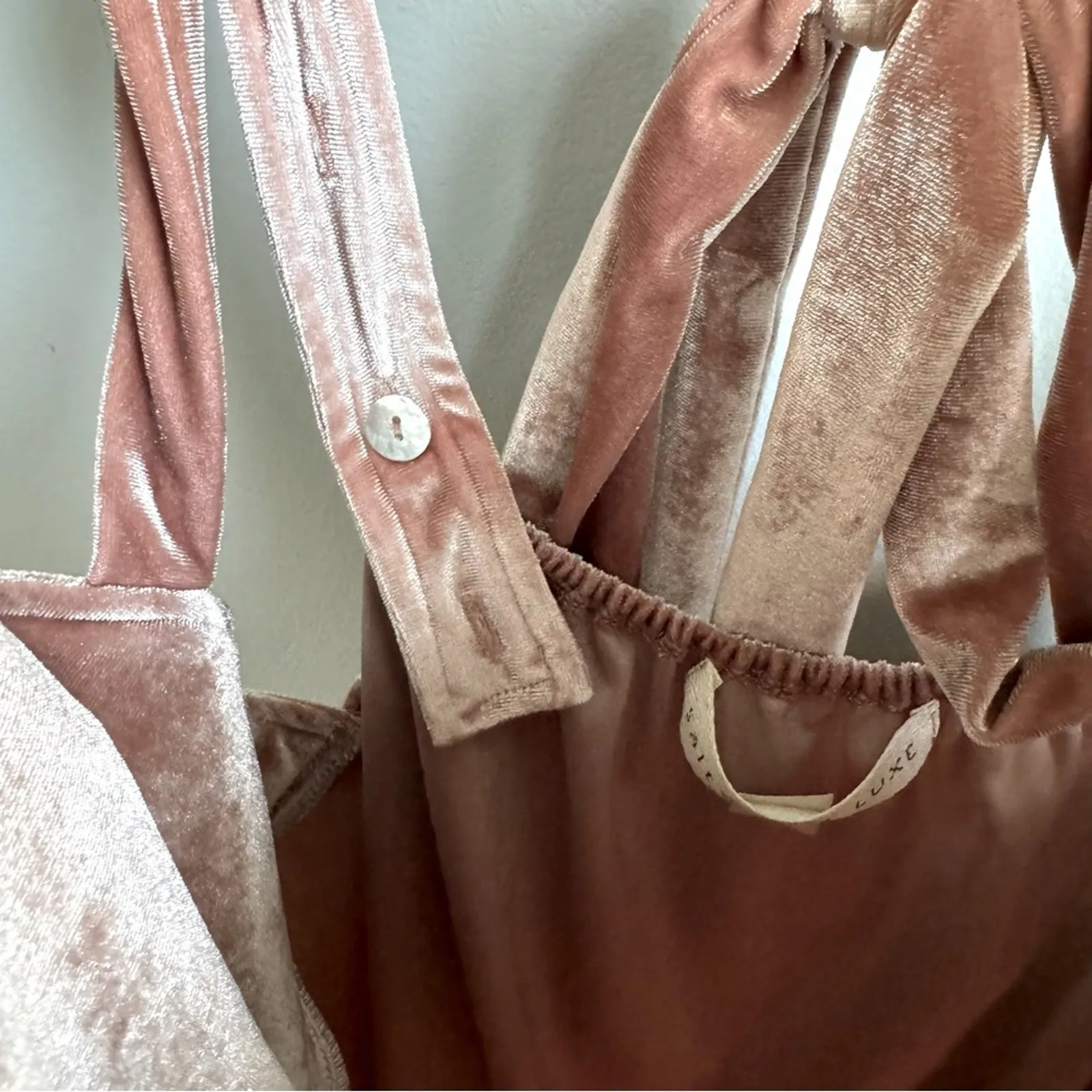 Saltwater Luxe Stunner Velvet Mini Dress in Dusty Rose Size Medium - Image 7