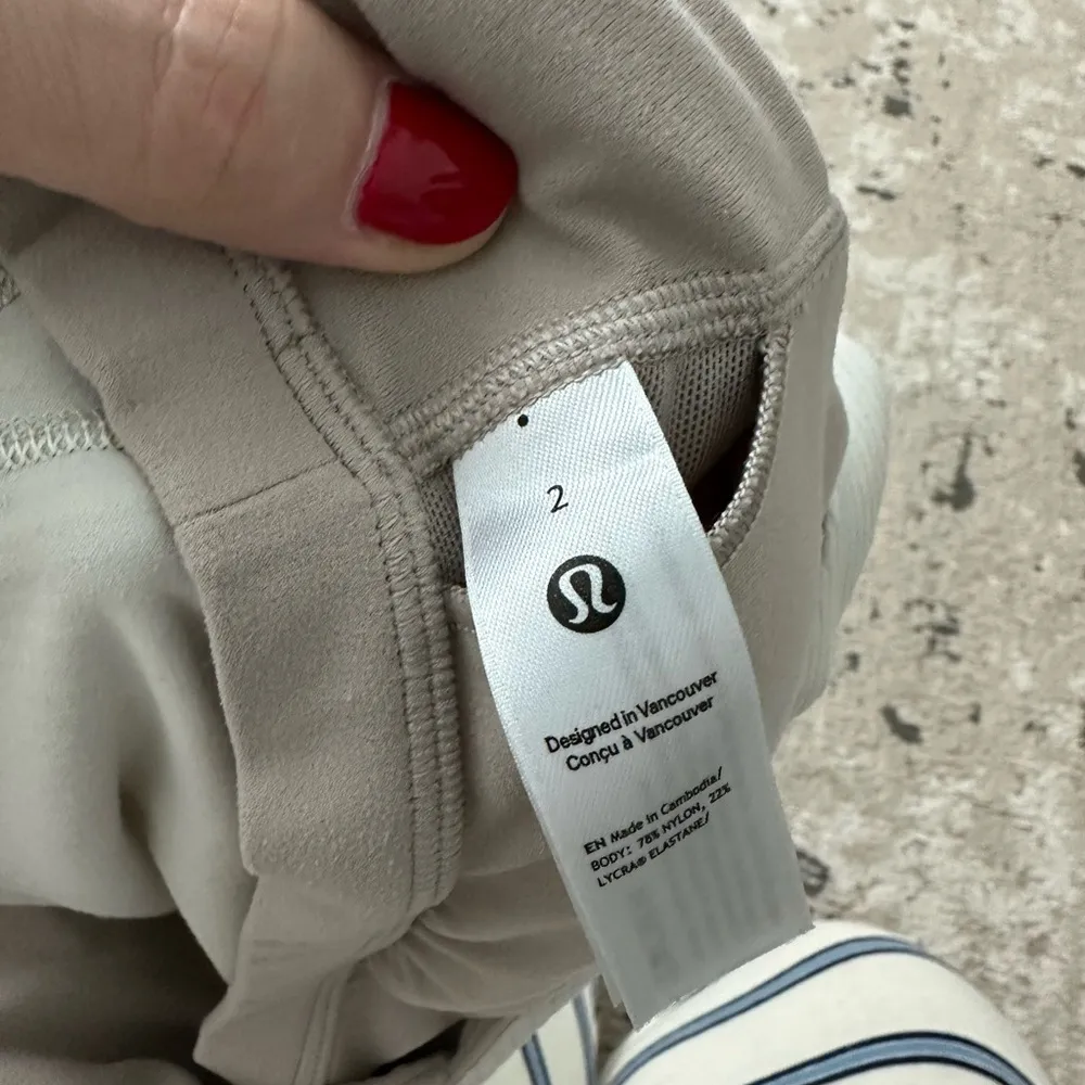 Lululemon Align Ribbed Tank Top *Shine Size 2 - Bone Radiate Transparent Foil - Image 4