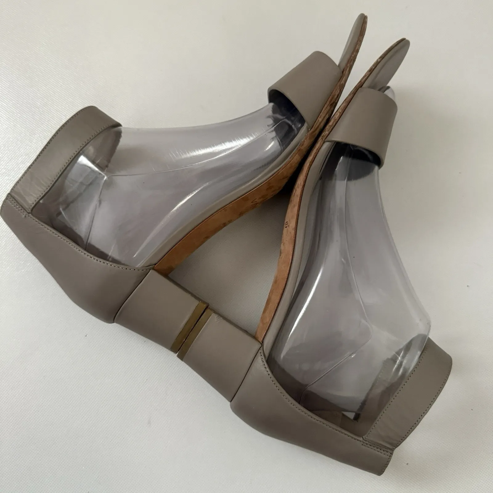 Vince “Rita” Ankle Strap Leather Heeled City Taupe Sandals 9.5M - Image 5