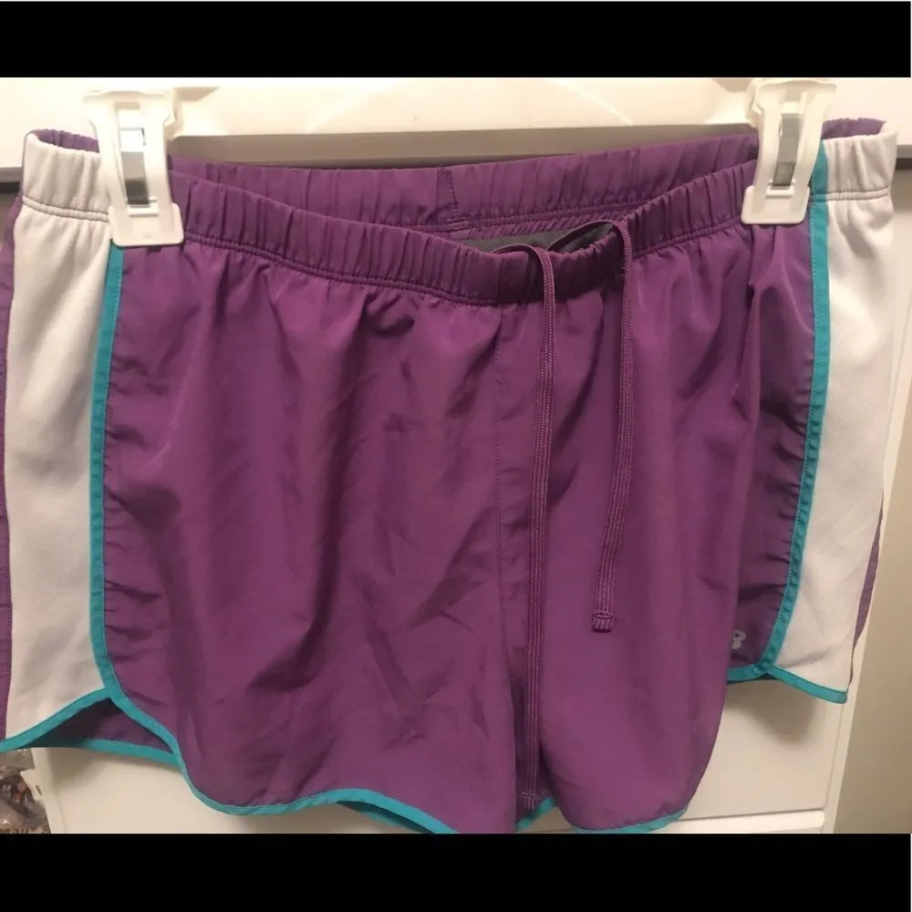 ✨ New Balance Momentum Shorts✨ - Image 3