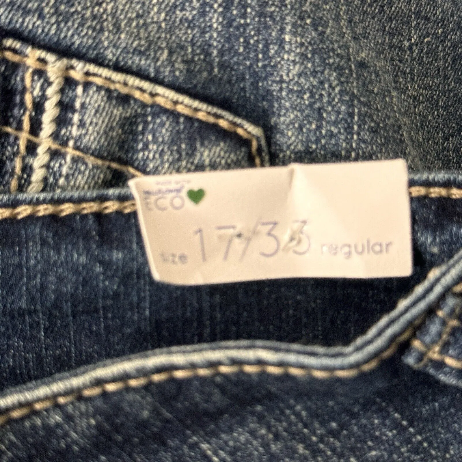 Wallflower Jeans Women 17 33 Blue Luxurious Curvy Fit 23.5" Crop Casual Everyday Size undefined - Image 8