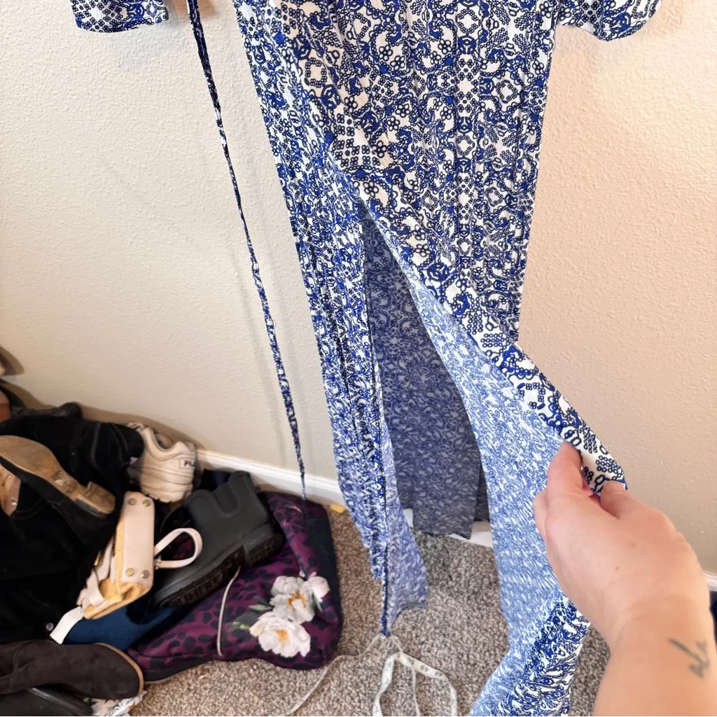 Lulus Blue White Mandala Floral Print Maxi Dress Womens L Boho Modest Romantic - Image 6