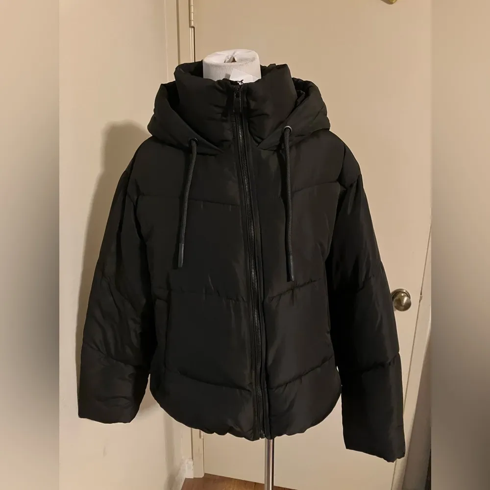 Zara Plain Hooded Quilted Jacket - Image 10