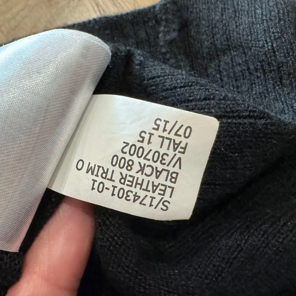 Banana Republic faux leather trim black cardigan size large - Image 5