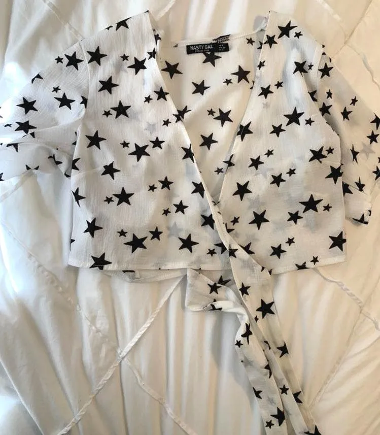 Nasty Gal Star Print Wrap Shirt - Image 2