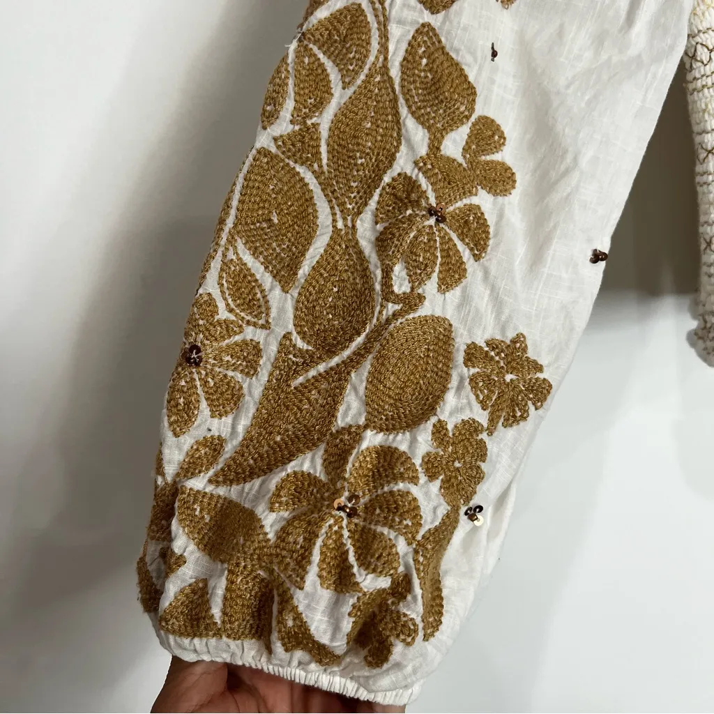 ANTHROPOLOGIE‎ Smocked Embroidered Puff Sleeve Square Neck Top Womens SIZE SMALL - Image 4