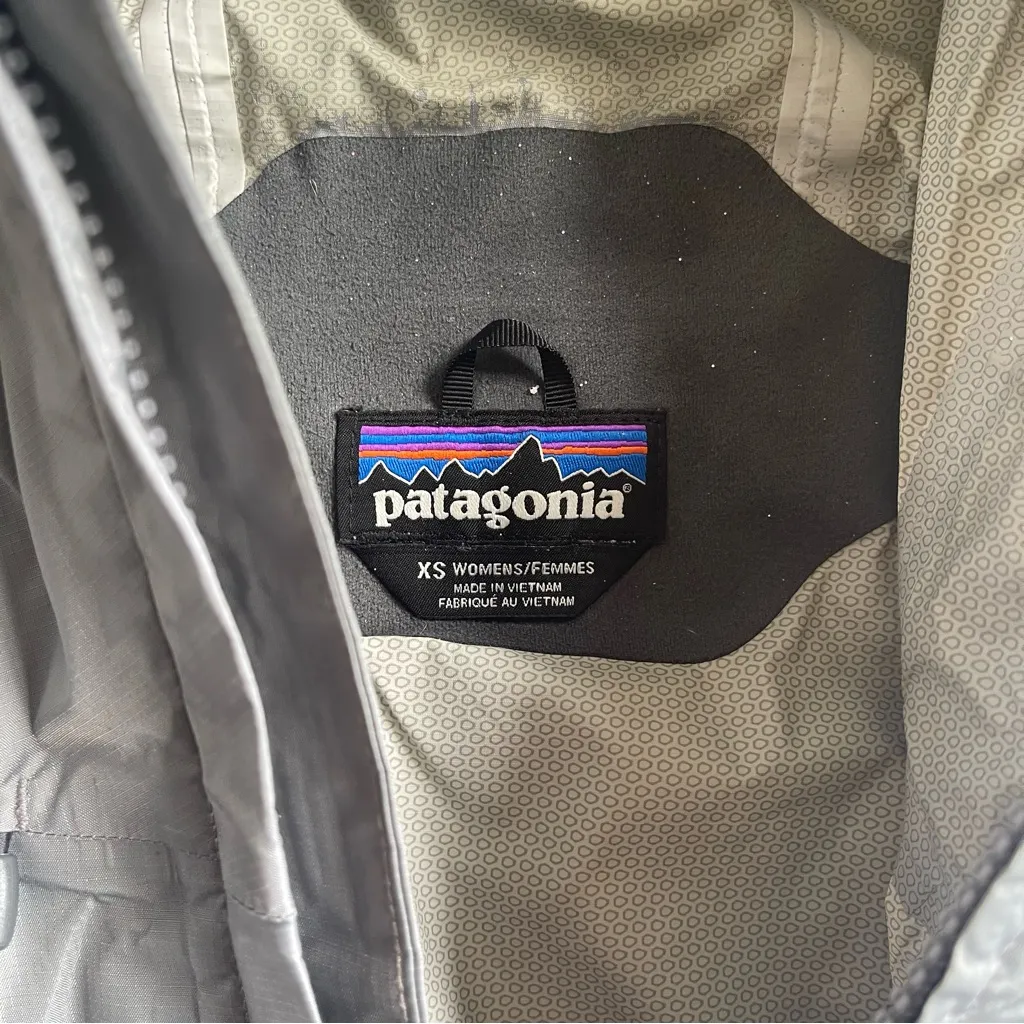 Patagonia Rain Jacket - Image 4