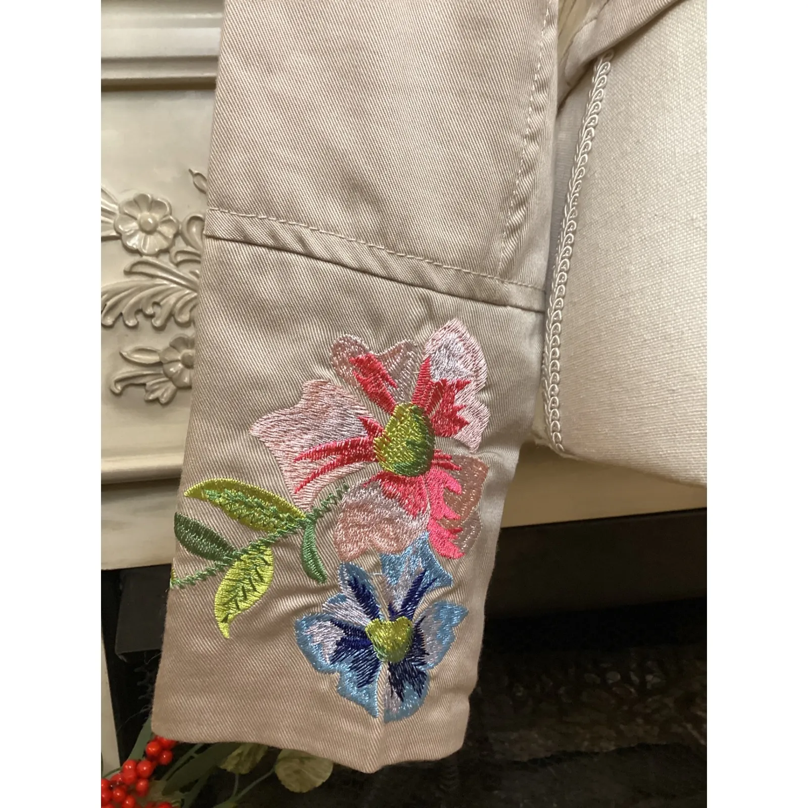 Philosophy Republic Clothing Embroidered Floral Moto Jacket Beige Women's Size 4 Tan - Image 4