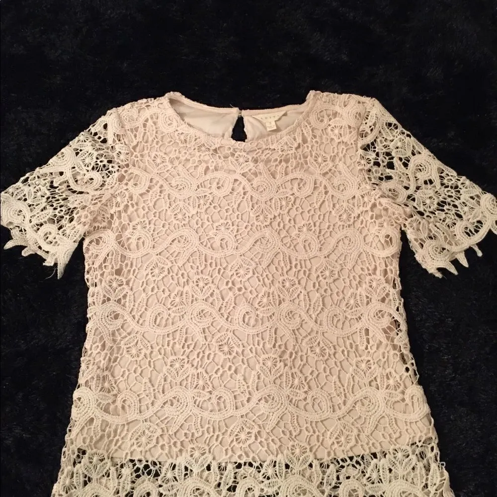 New! Adiva Crochet Double layered top! Gorgeous💕 Size undefined - Image 5